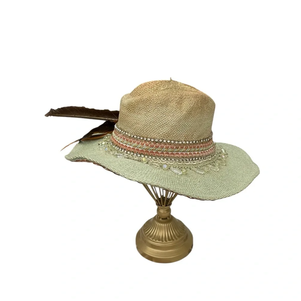 Stylish Feather-Embellished Hat - Picture 3 of 4